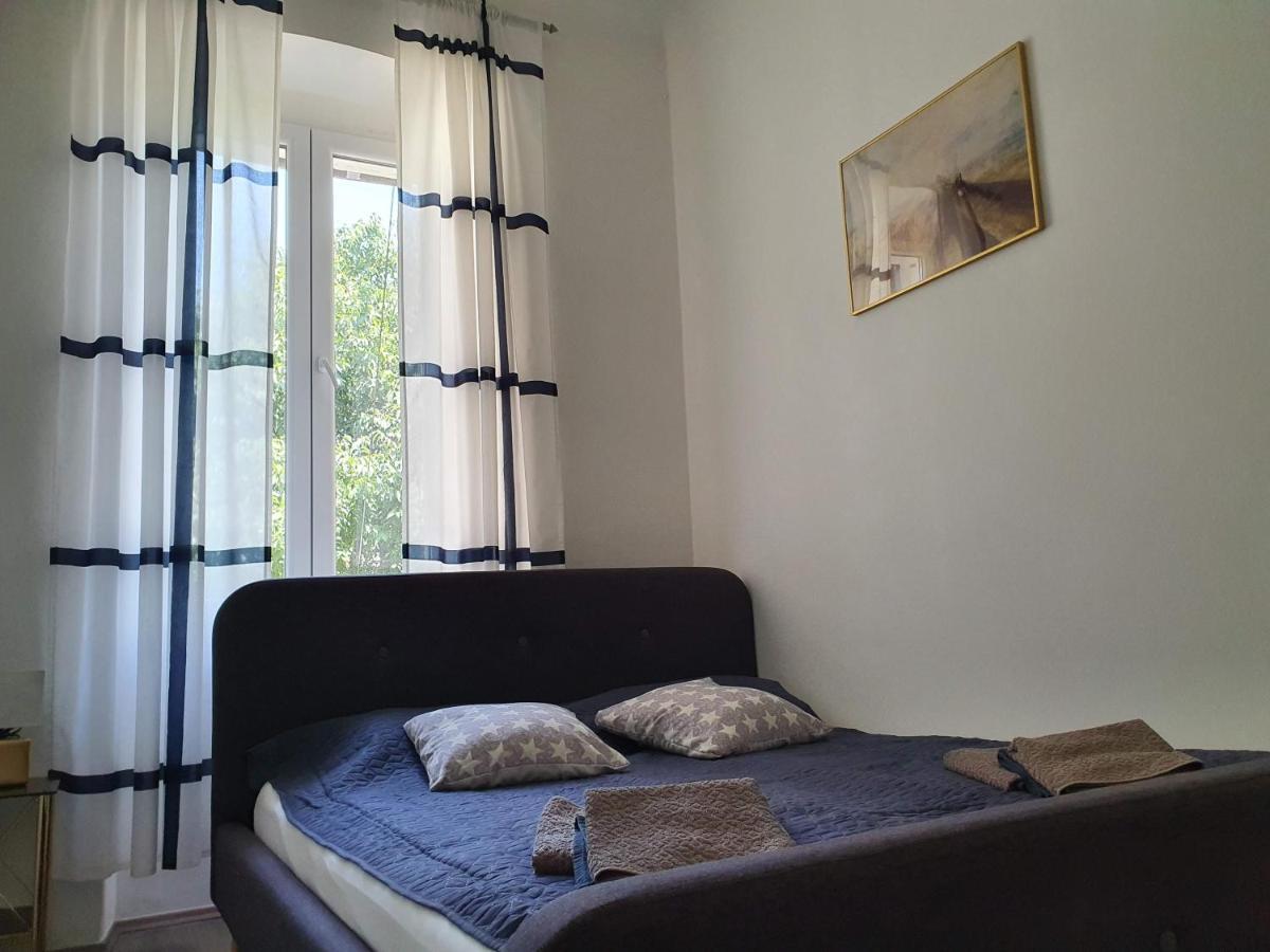 Apartma Tina Pula