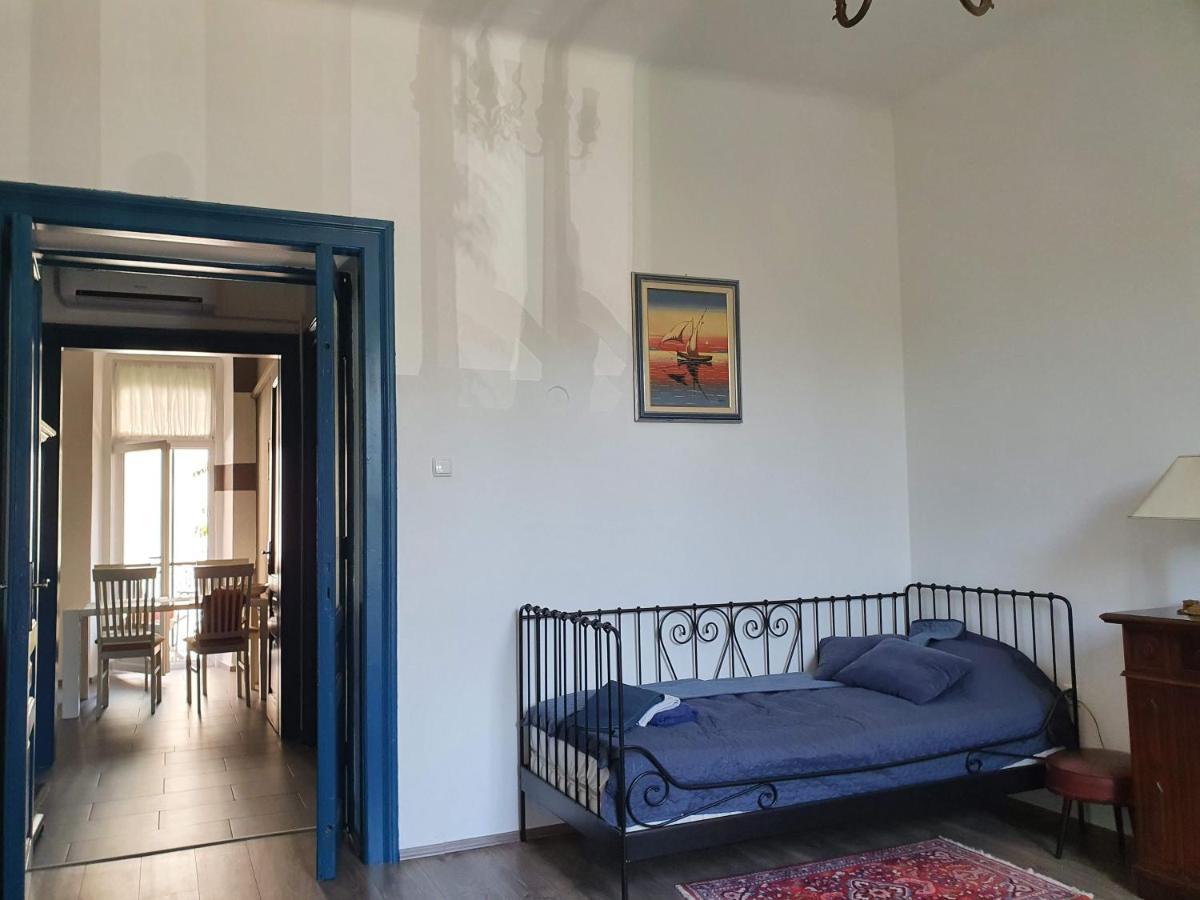 Tina Apartma